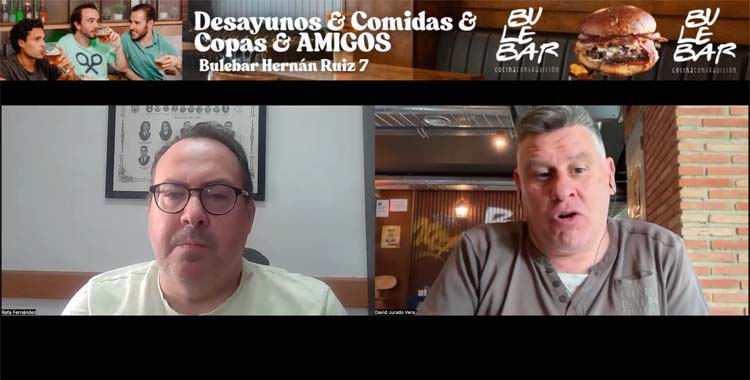 Rafa Fernández y David Jurado departiendo sobre el partido del Córdoba ante el Almería.