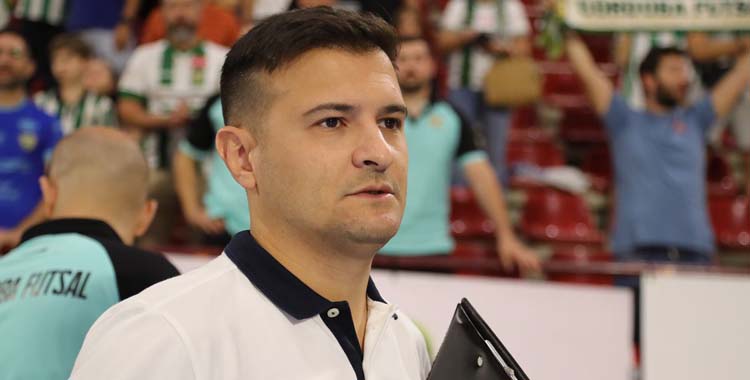 Emanuel Santoro antes del duelo con el Ribera Navarra.