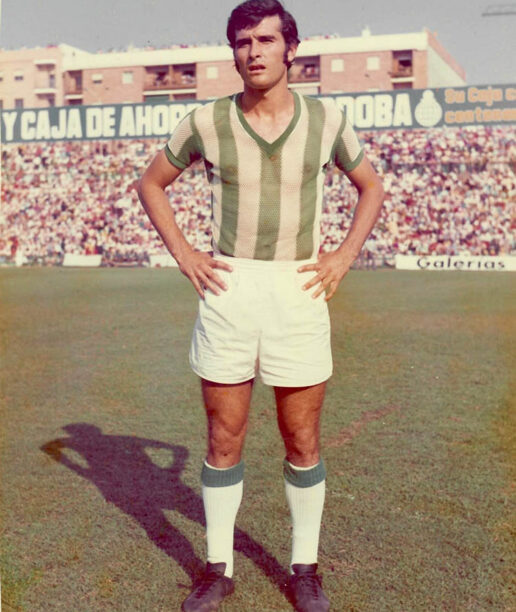 Carmelo Salas posando en el viejo Arcángel.