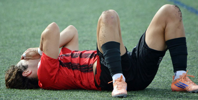 La escuadra rojinegra cosechó su segunda derrota consecutiva en Lorca. Foto: Tino Navas / Salerm Puente Genil