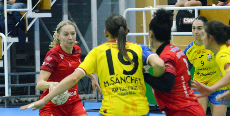 La escuadra granate no pudo ante el plantel manchego. Foto: Rafa Barroso / CBM