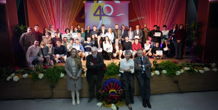 La foto de familia de la Gala del Deporte 2.5 de la UCO