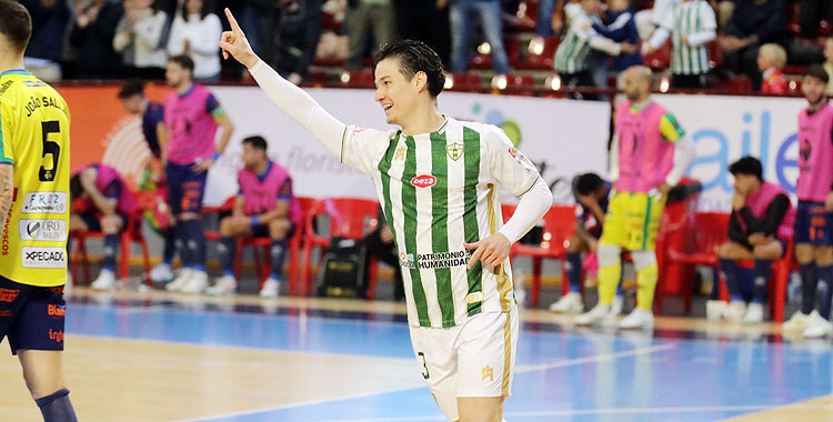 Murilo Duarte celebrando su gol al Jaén Paraíso Interior. Foto: Edu Luque / Córdoba Futsal
