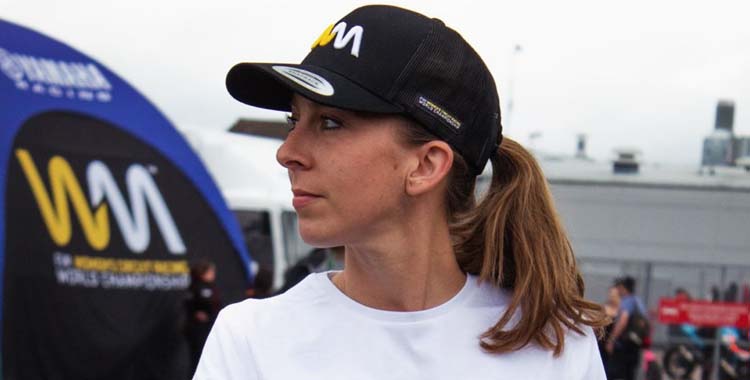 Andrea Sibaja en el Mundial Femenino de Velocidad.