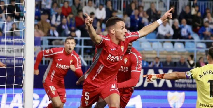 Diego Bri celebra su gol ante el Málaga.
