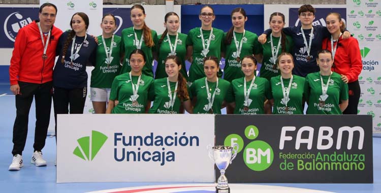 Selección cordobesa con el bronce en el Andaluz cadete femenino.