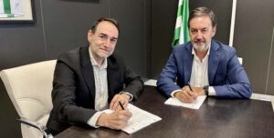 Fernández Monterrubio y el presidente de la Federación de Peñas, José Luis Llergo.