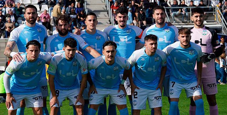 Once del Ciudad de Lucena en La Línea.