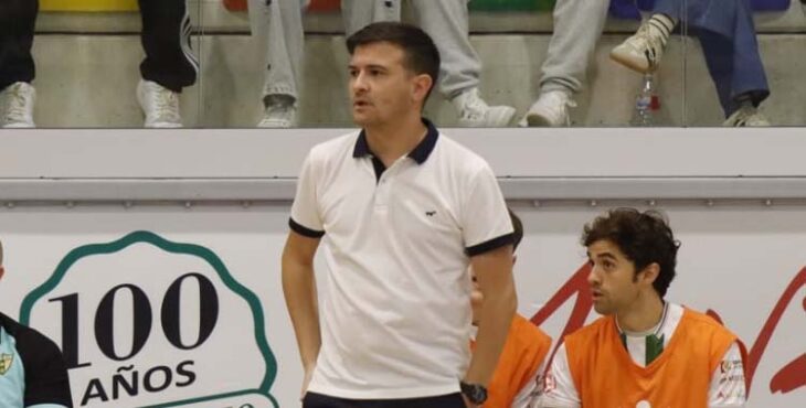 Emanuel Santoro en la banda del Manzanares Arena.