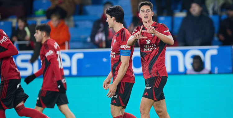 La escuadra rojilla celebrando un tanto esta temporada. Foto: LaLiga Hypermotion