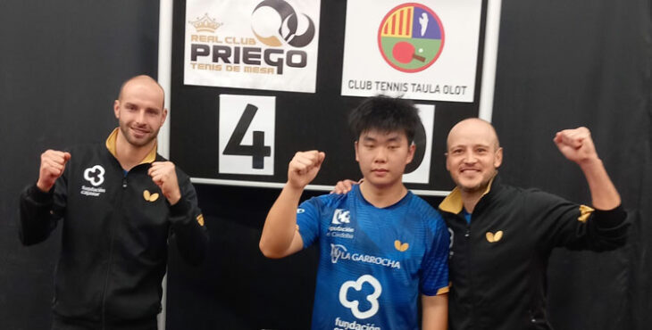 La alegría de Carvalho, Yuchang y Machado en Olot.