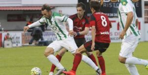 Xisco en la visita del Córdoba al Mirandés en la 2015-16.
