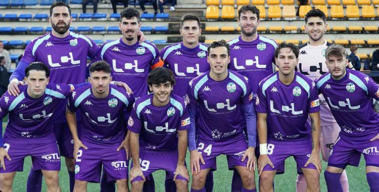Formación inicial del Ciudad de Lucena en Tomares.