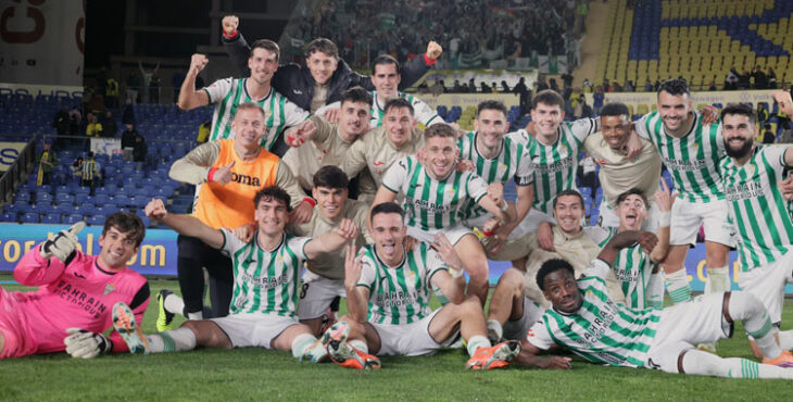 La euforia del Córdoba sobre el césped del Gran Canaria. Foto: CCF