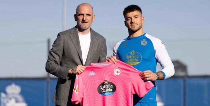 Álvaro Fernández en su presentación como deportivista.