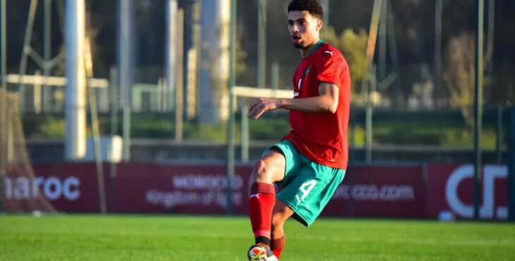 Amin Rajouani jugando con el Gran Peña de Vigo.