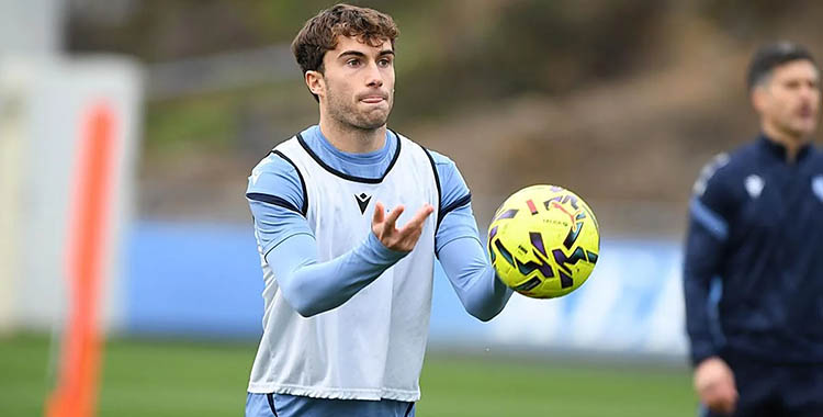 Mikel Goti entrenando en Zubieta con la Real Sociedad.