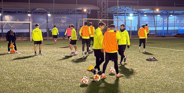 Una imagen de entrenamiento del equipo pozoalbense. Foto: CD Pozoblanco