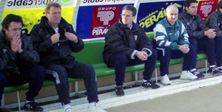 Juan Verdugo en el banquillo de El Arcángel.