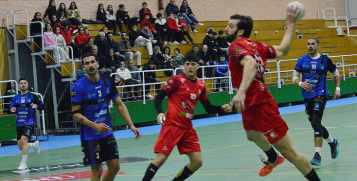 Un lance del partido ante el Cantera Sur de hace unas semanas del Fundación Kutxabank. Firma: Rafa Barroso / CBM