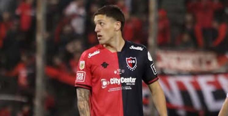 Martín Fernández con la camiseta del Newell's Old Boys.
