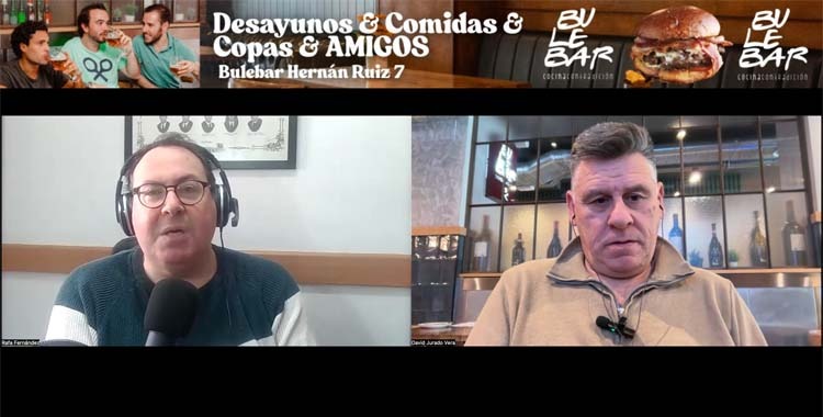 Rafa Fernández y David Jurado departiendo sobre el partido ante el Leganés.