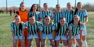 La plantilla del Córdoba Femenino en el partido de hoy. Foto:@CordobaFemenino