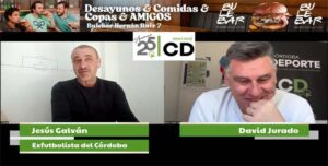 Jesús Galván durante su charla de fútbol vintage con David Jurado