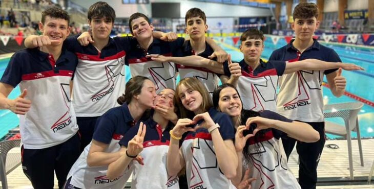 Nadadores del Navial en el Nacional Infantil.