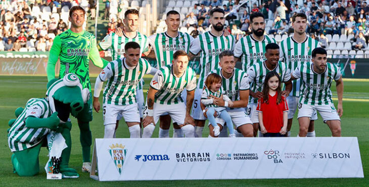 El once del Córdoba ante el Mirandés en el que reaparecían como titulares Ruben Alves y Dalisson después de más de tres meses.