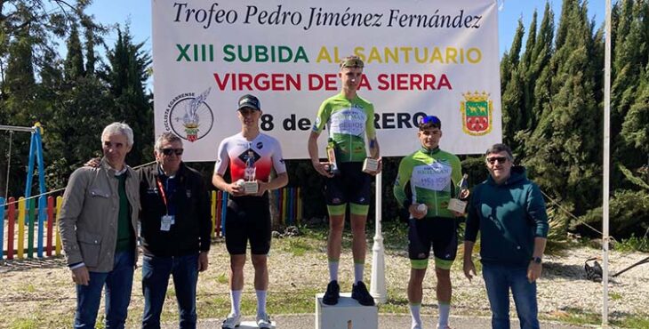 Nico de Armas y Carlos Tienfa en el podio tras lograr primer y tercer puesto