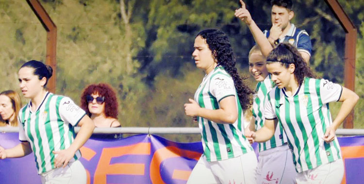 Las jugadoras del Córdoba Femenino durante un encuentro de esta temporada.