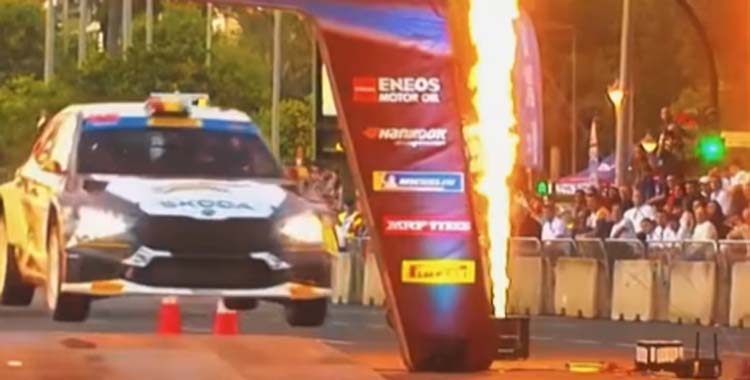 Marco Bulacia en el tramo urbano del Rally Sierra Morena.