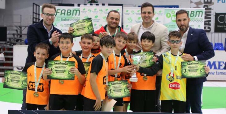 El Kutxabank CBM tras proclamarse campeón de Andalucía.