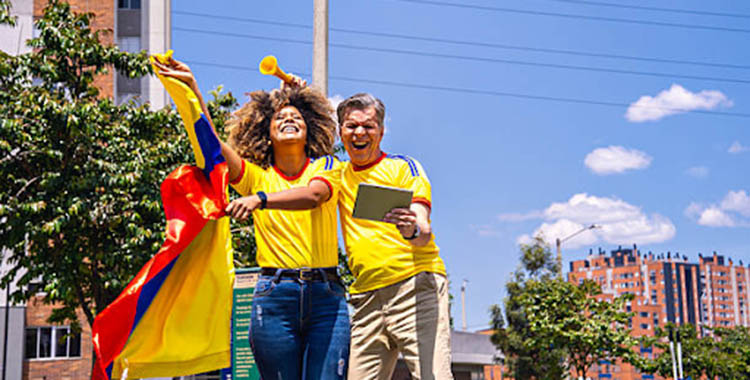 La afición colombiana mirando al Mundial.