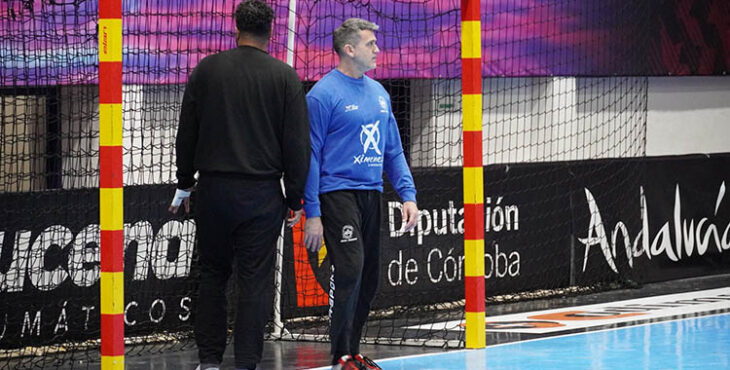 Álvaro de Hita y Bombom tendrá que parar para ayudar a ganar a Torrelavega este sábado.