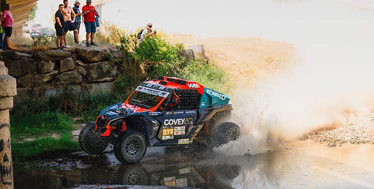 Fernando Mesa pilotando su quad de Herrator del equipo MI Motor Sport en el pasado Rally Dehesa de Extremadura.