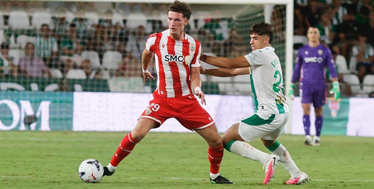 Eder García peleando ante Dzodic. Autor: Pedro Funes